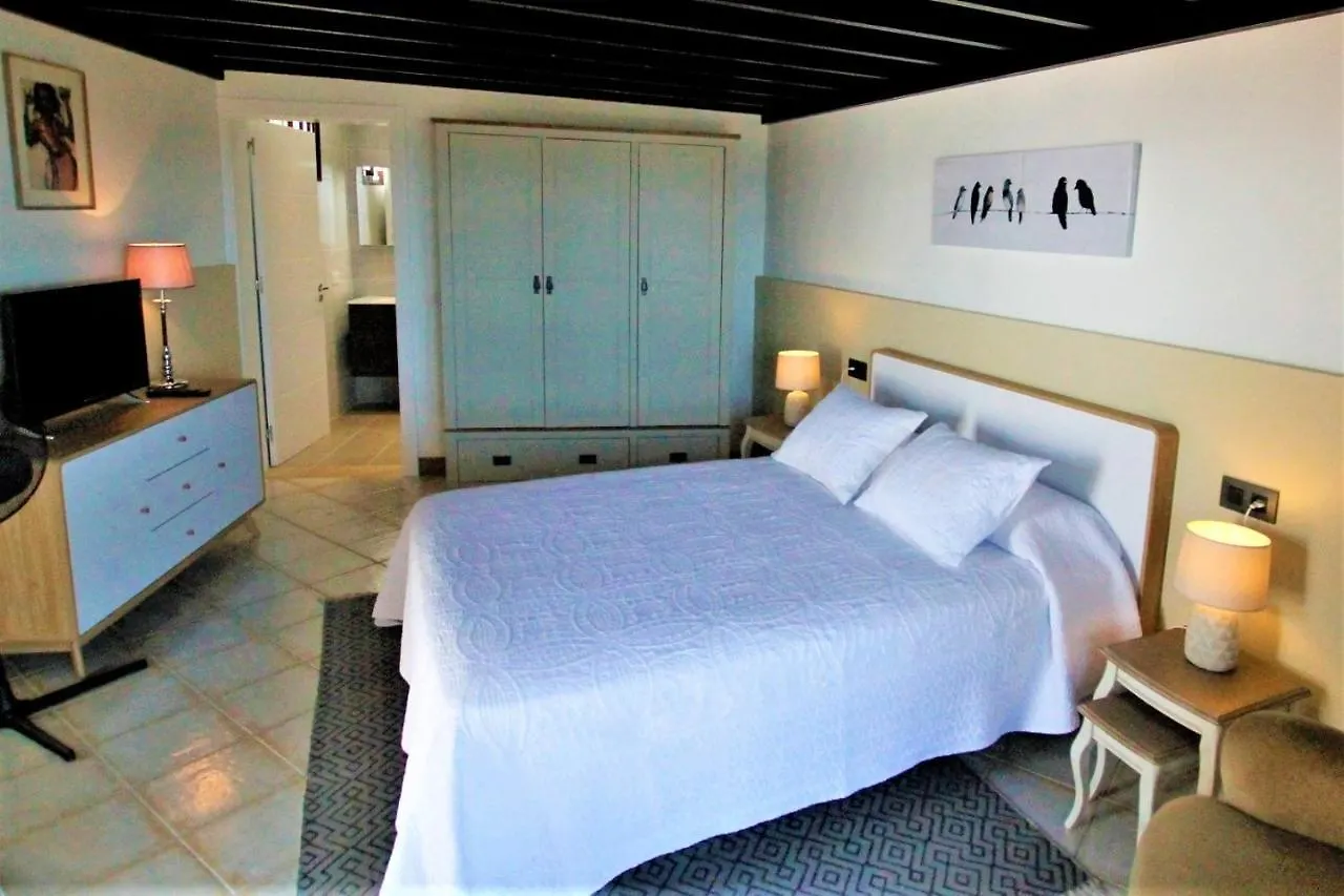 Holiday Apartment Marelmar 0*, La Asomada (Lanzarote) Spain